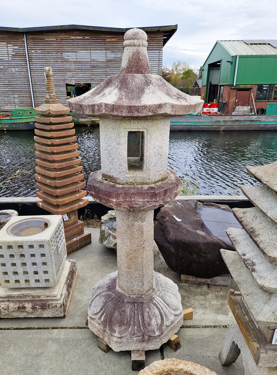 Rokkaku Tachidoro, Japanese Stone Lantern - YO01010553