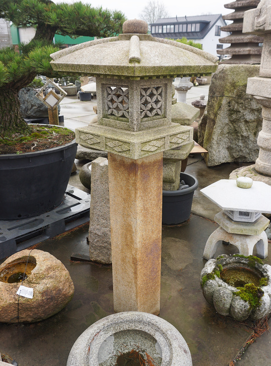 Shikaku Ikekomi Ishidoro, Japanese Stone Lantern - YO01010499