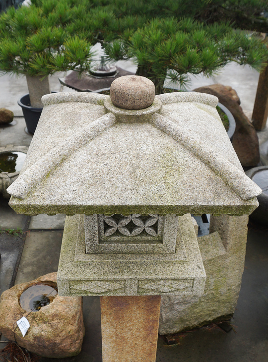 Shikaku Ikekomi Ishidoro, Japanese Stone Lantern - YO01010499
