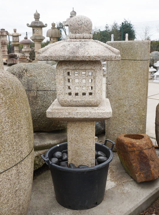 Shikaku Ikekomi Ishidoro, Japanese Stone Lantern - YO01010532