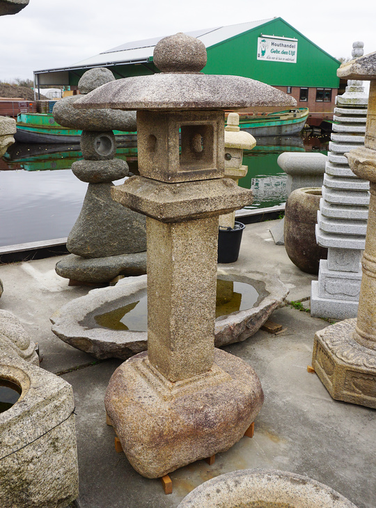 Shikaku Ishidoro, Japanese Stone Lantern - YO01010524