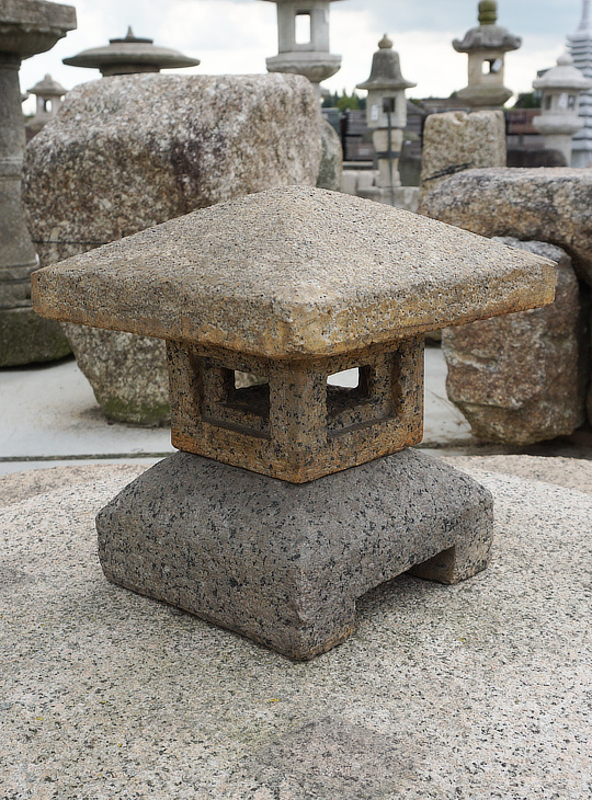 Shikaku Okigata Ishidoro, Japanese Stone Lantern - YO01010293