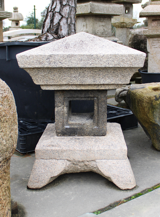 Shikaku Okigata Ishidoro, Japanese Stone Lantern - YO01010578