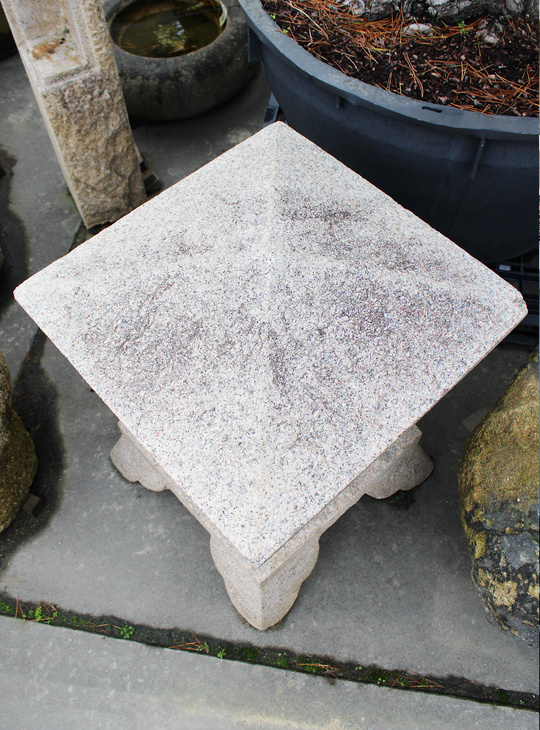 Shikaku Okigata Ishidoro, Japanese Stone Lantern - YO01010578