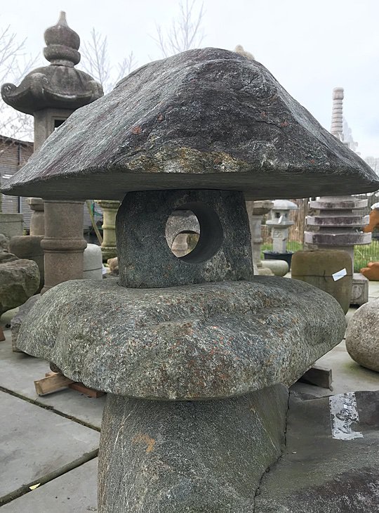 Shikoku Yamadoro, Japanese Stone Lantern - YO01010057