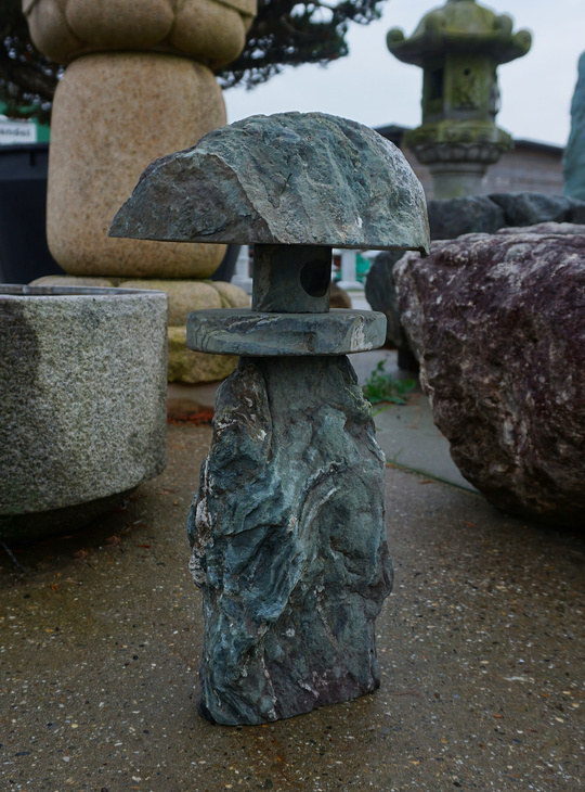Shikoku Yamadoro, Japanese Stone Lantern - YO01010297