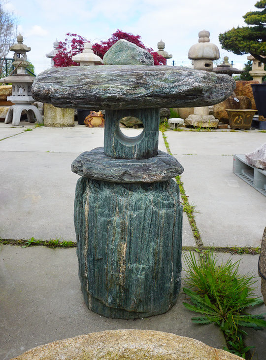 Shikoku Yamadoro, Japanese Stone Lantern - YO01010377