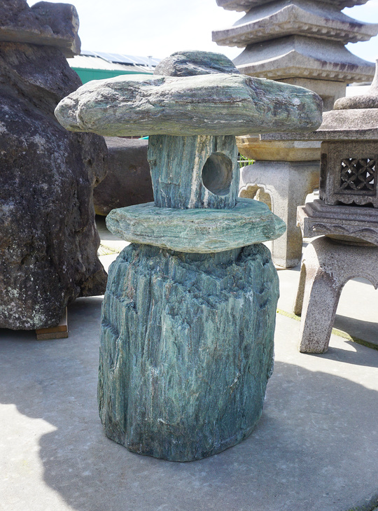Shikoku Yamadoro, Japanese Stone Lantern - YO01010383