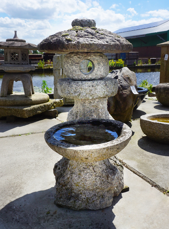 Shizenboku Gata Ishidoro, Japanese Stone Lantern - YO01010430