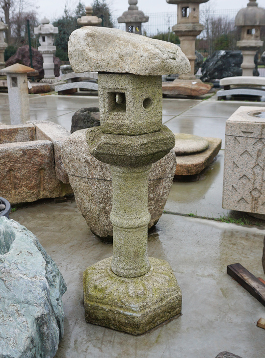 Shizenkasa Ishidōrō, Japanese Stone Lantern - YO01010296