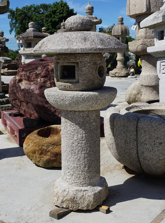 Shōkintei Gata Ishidōrō, Stone Lantern - YO01010276