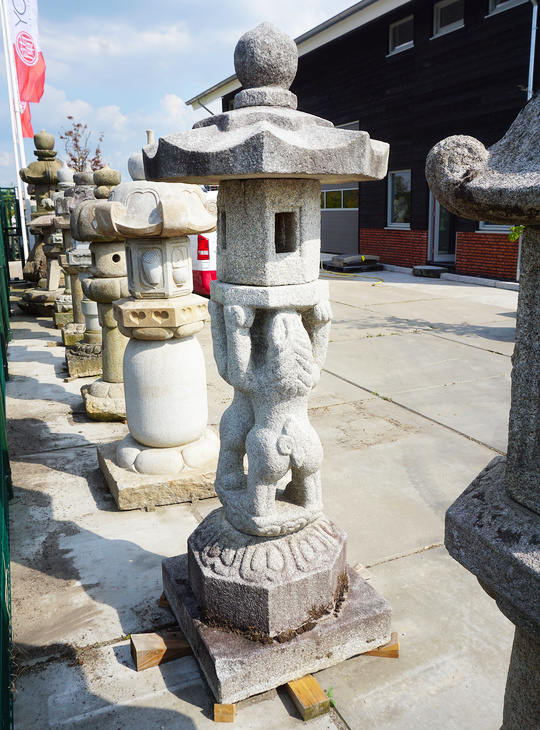 Sojishi Gata Ishidoro, Japanese Stone Lantern - YO01010441