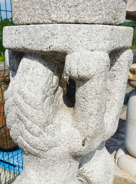 Sojishi Gata Ishidoro, Japanese Stone Lantern - YO01010441