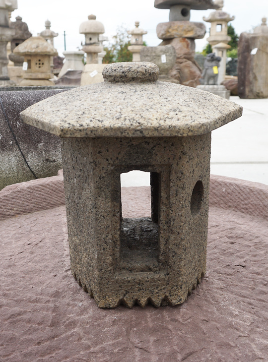 Sunshōan Gata Ishidōrō, Japanese Stone Lantern - YO01010290