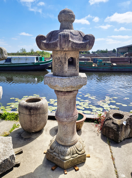 Tachidoro, Japanese Stone Lantern - YO01010536