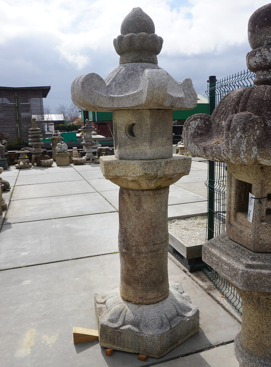 Tachidoro, Japanese Stone Lantern - YO01010549