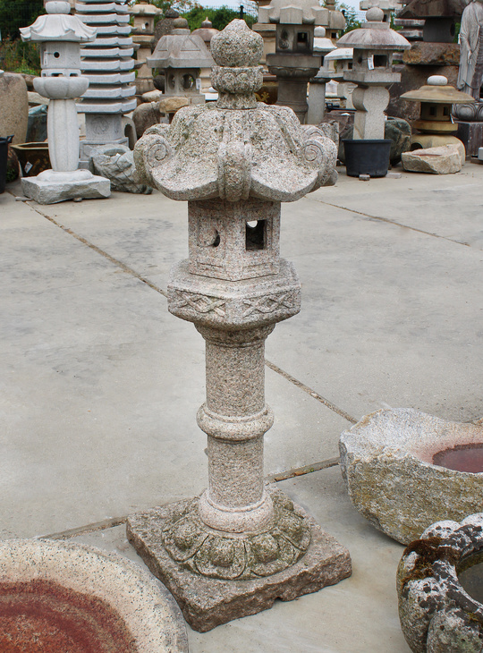 Tachidoro, Japanese Stone Lantern - YO01010554