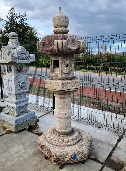 Tachidoro, Japanese Stone Lantern - YO01010561