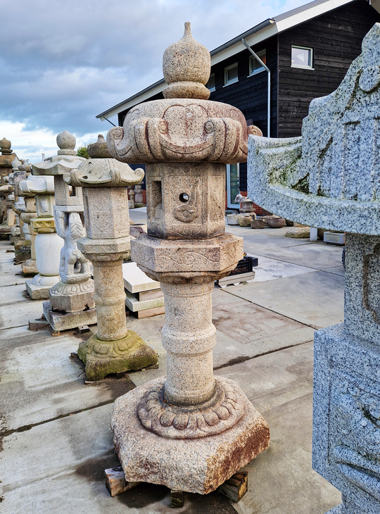 Tachidoro, Japanese Stone Lantern - YO01010561
