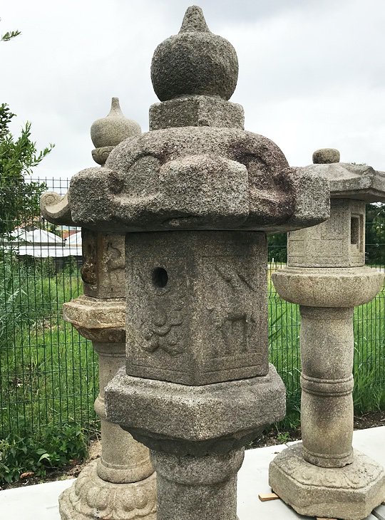 Taihei Gata Ishidoro, Japanese Stone Lantern - YO01010077