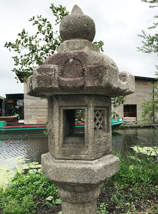 Taihei Gata Ishidōrō, Japanese Stone Lantern - YO01010077