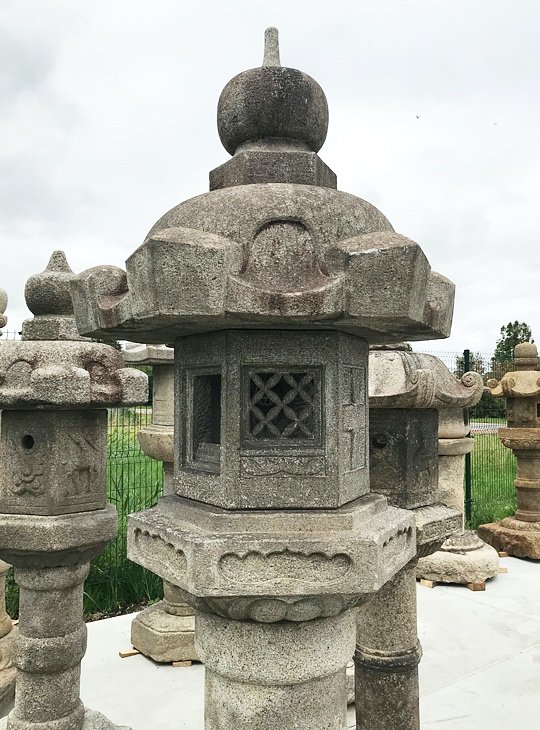 Taihei Gata Ishidōrō, Japanese Stone Lantern - YO01010078