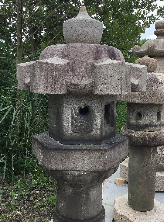 Taihei Gata Ishidōrō, Japanese Stone Lantern - YO01010161