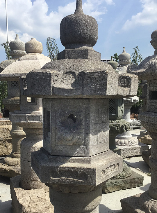 Taihei Gata Ishidoro, Japanese Stone Lantern - YO01010216