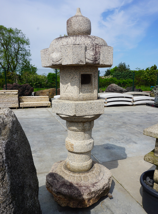 Taihei Gata Ishidoro, Japanese Stone Lantern - YO01010320