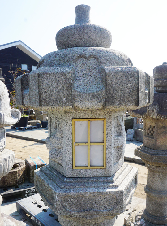 Taihei Gata Ishidoro, Japanese Stone Lantern - YO01010476