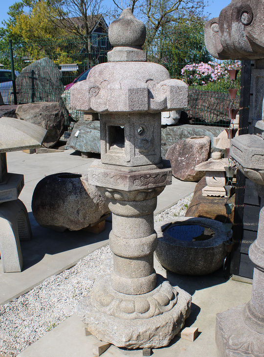 Taihei Gata Ishidoro, Japanese Stone Lantern - YO01010607