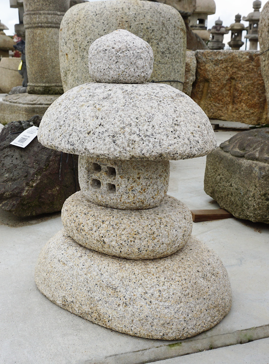 Tamate Gata Ishidoro, Japanese Stone Lantern - YO01010291