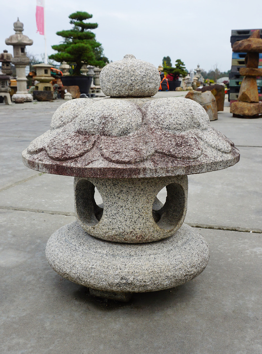 Tamate Gata Ishidoro, Japanese Stone Lantern - YO01010354