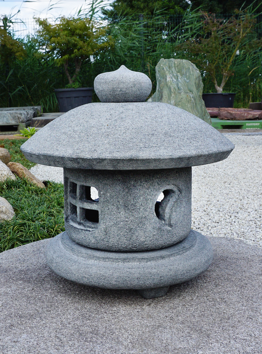 Tamate Gata Ishidoro, Stone Lantern - YO01020013