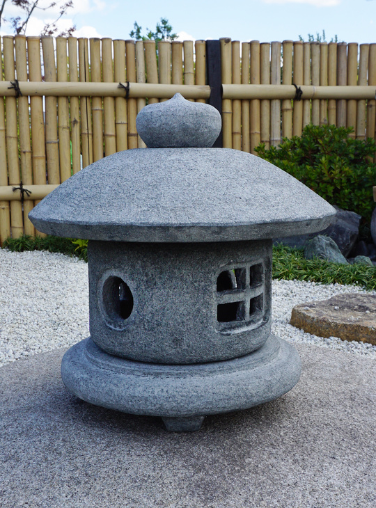 Tamate Gata Ishidōrō, Stone Lantern - YO01020013