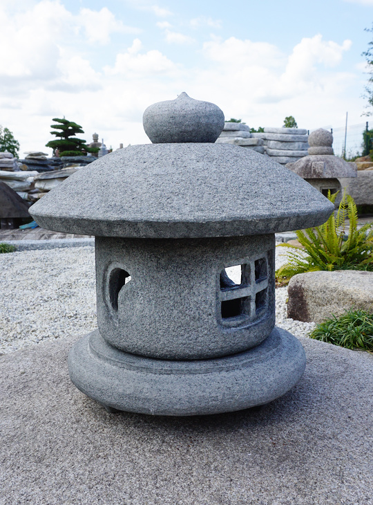 Tamate Gata Ishidōrō, Stone Lantern - YO01020013