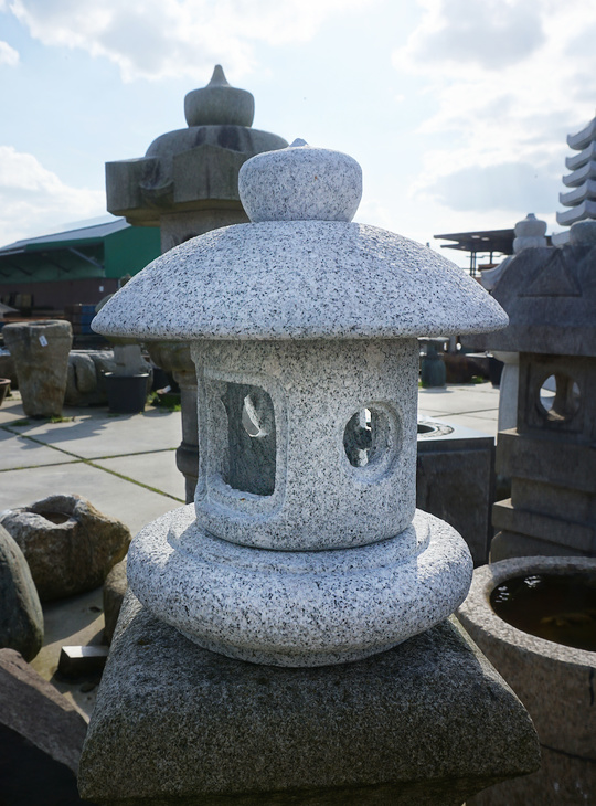 Tamate Gata Ishidoro, Stone Lantern - YO01020014