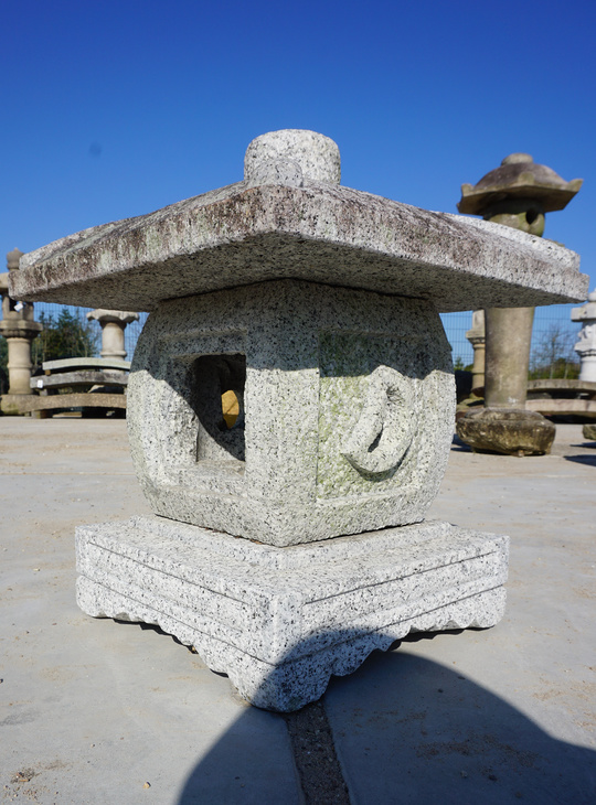 Tenkachaya Gata Ishidoro, Japanese Stone Lantern - YO01010250