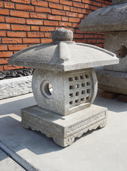 Tenkachaya Gata Ishidoro, Japanese Stone Lantern - YO01010448