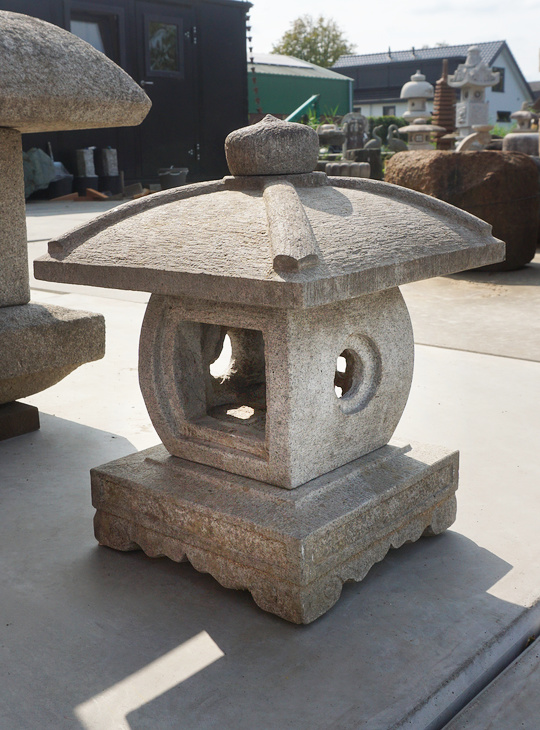 Tenkachaya Gata Ishidoro, Japanese Stone Lantern - YO01010448