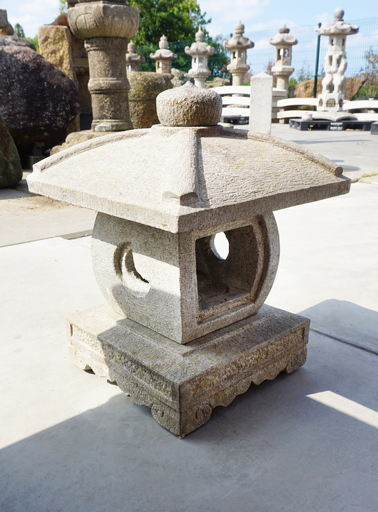 Tenkachaya Gata Ishidoro, Japanese Stone Lantern - YO01010448