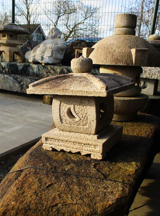 Tenkachaya Gata Ishidoro, Japanese Stone Lantern - YO01010608