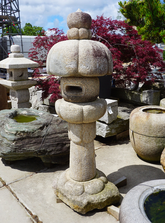 Buy Yoshino Gata Ishidoro, Japanese Stone Lantern for sale - YO01010408