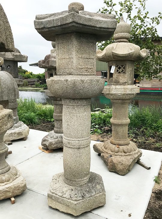 Yunoki Gata Ishidōrō, Japanese Stone Lantern - YO01010075
