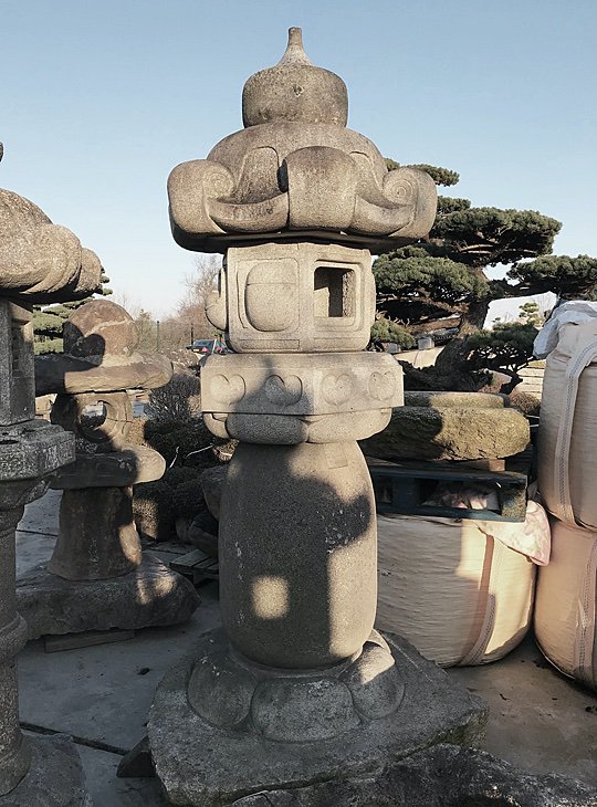 Zendō-ji Gata Ishidōrō, Japanese Stone Lantern - YO01010060