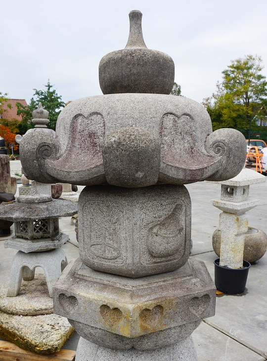 Zendo-ji Gata Ishidoro, Japanese Stone Lantern - YO01010325
