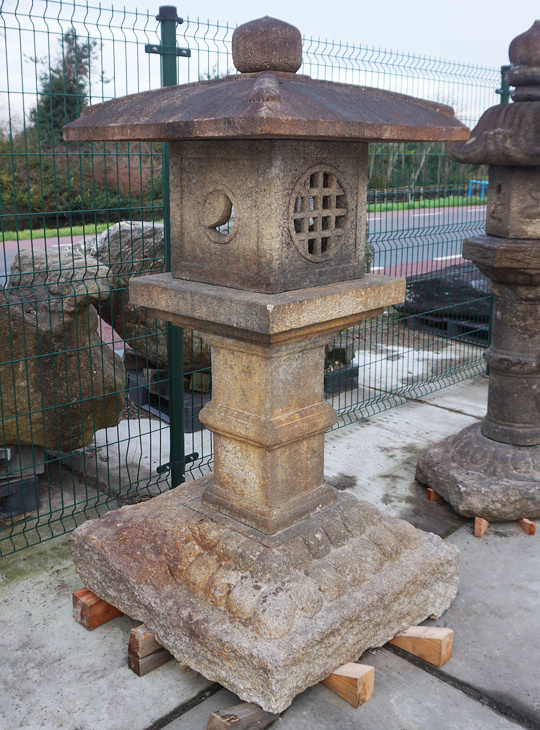 Eitoku-ji Gata Ishidoro, Japanse Stenen Lantaarn - YO01010488