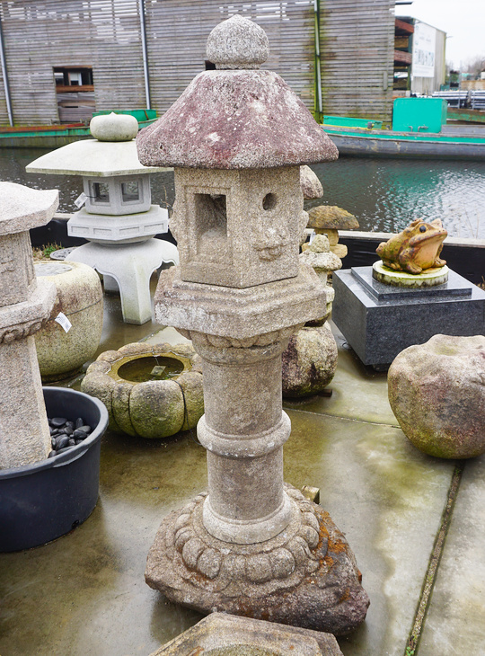 Kasuga Gata Ishidoro, Japanse Stenen Lantaarn - YO01010505