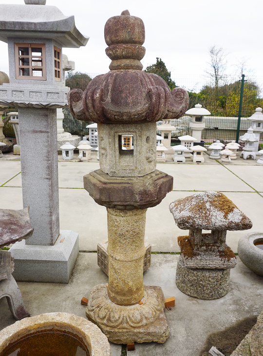 Kasuga Gata Ishidoro, Japanse Stenen Lantaarn - YO01010534