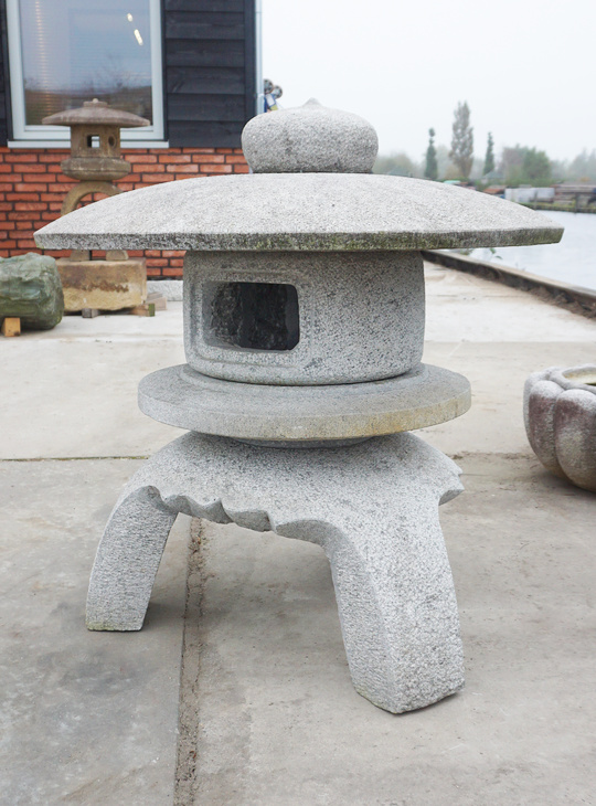 Koop Kodai Maru Yukimi Gata Ishidoro, Japanse Stenen Lantaarn te koop - YO01010479